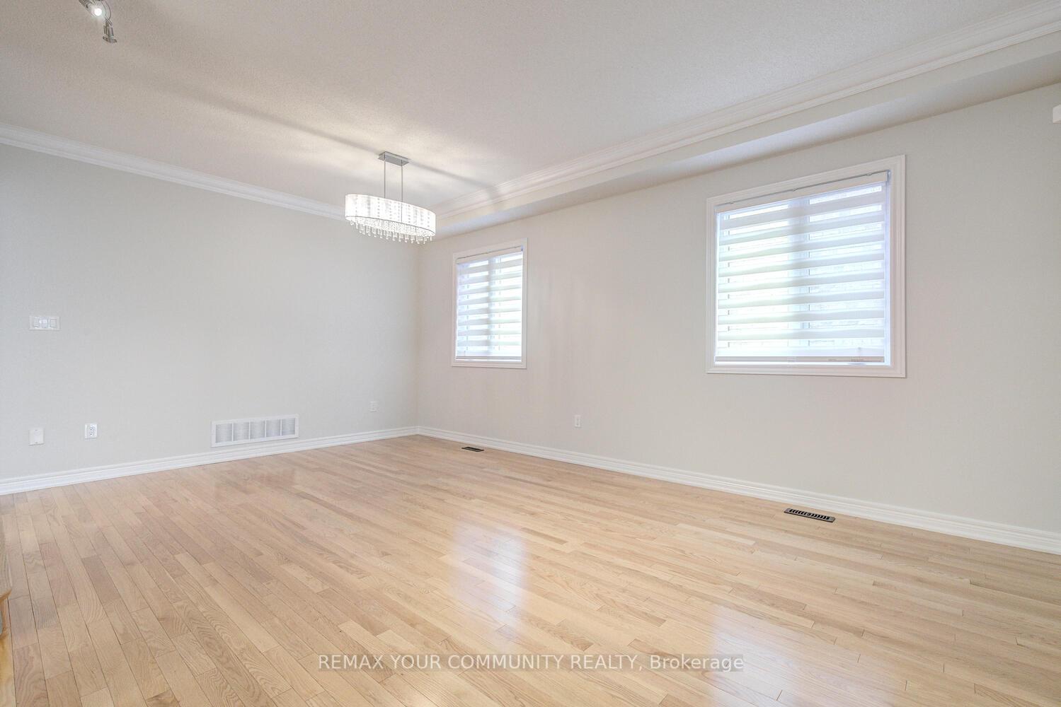 Photo 13 of 76 Ivy Glen Drive, Vaughan, Patterson — HOMEH
