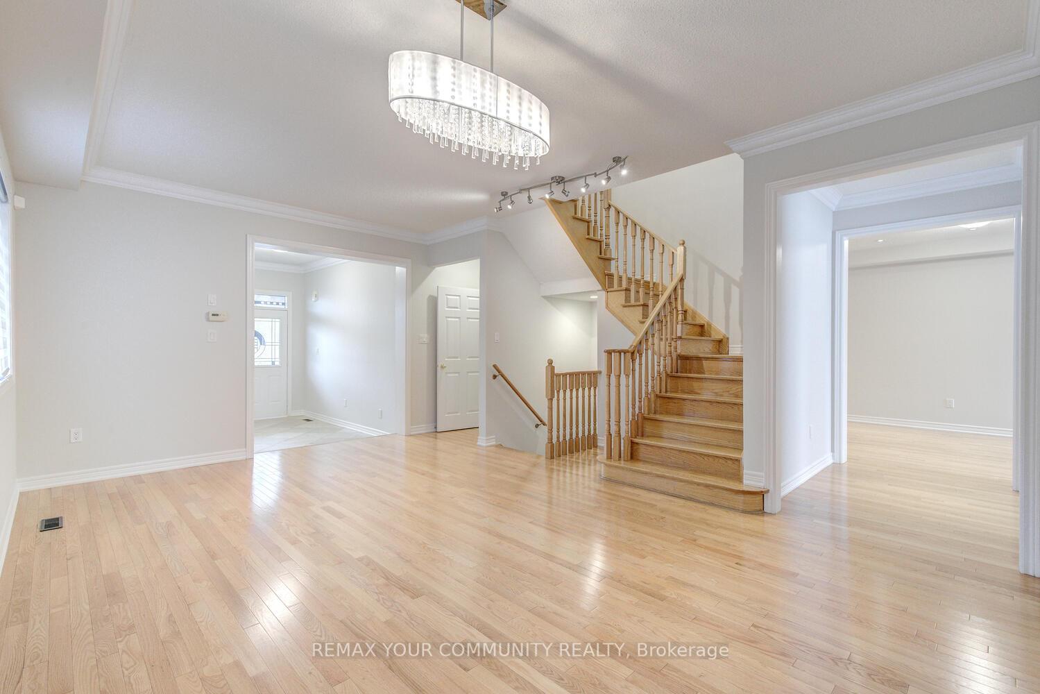 Photo 15 of 76 Ivy Glen Drive, Vaughan, Patterson — HOMEH