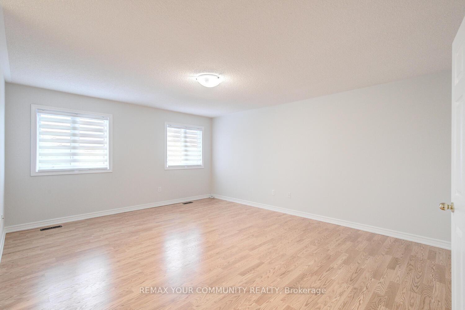 Photo 31 of 76 Ivy Glen Drive, Vaughan, Patterson — HOMEH