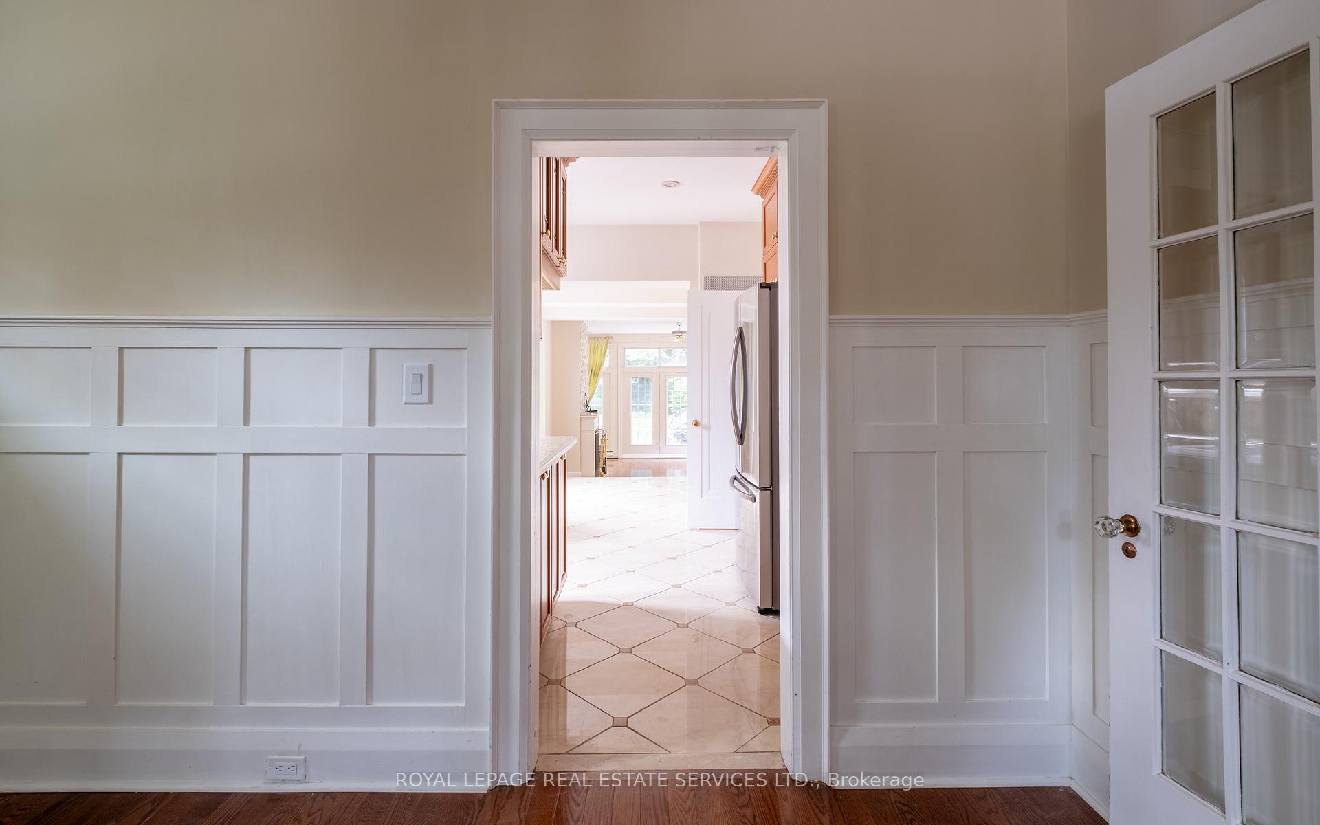 Photo 14 of 56 Ridley Boulevard, Toronto, Bedford Park-Nortown — HOMEH