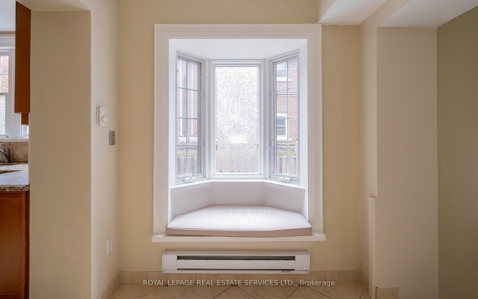 Photo 18 of 56 Ridley Boulevard, Toronto, Bedford Park-Nortown — HOMEH