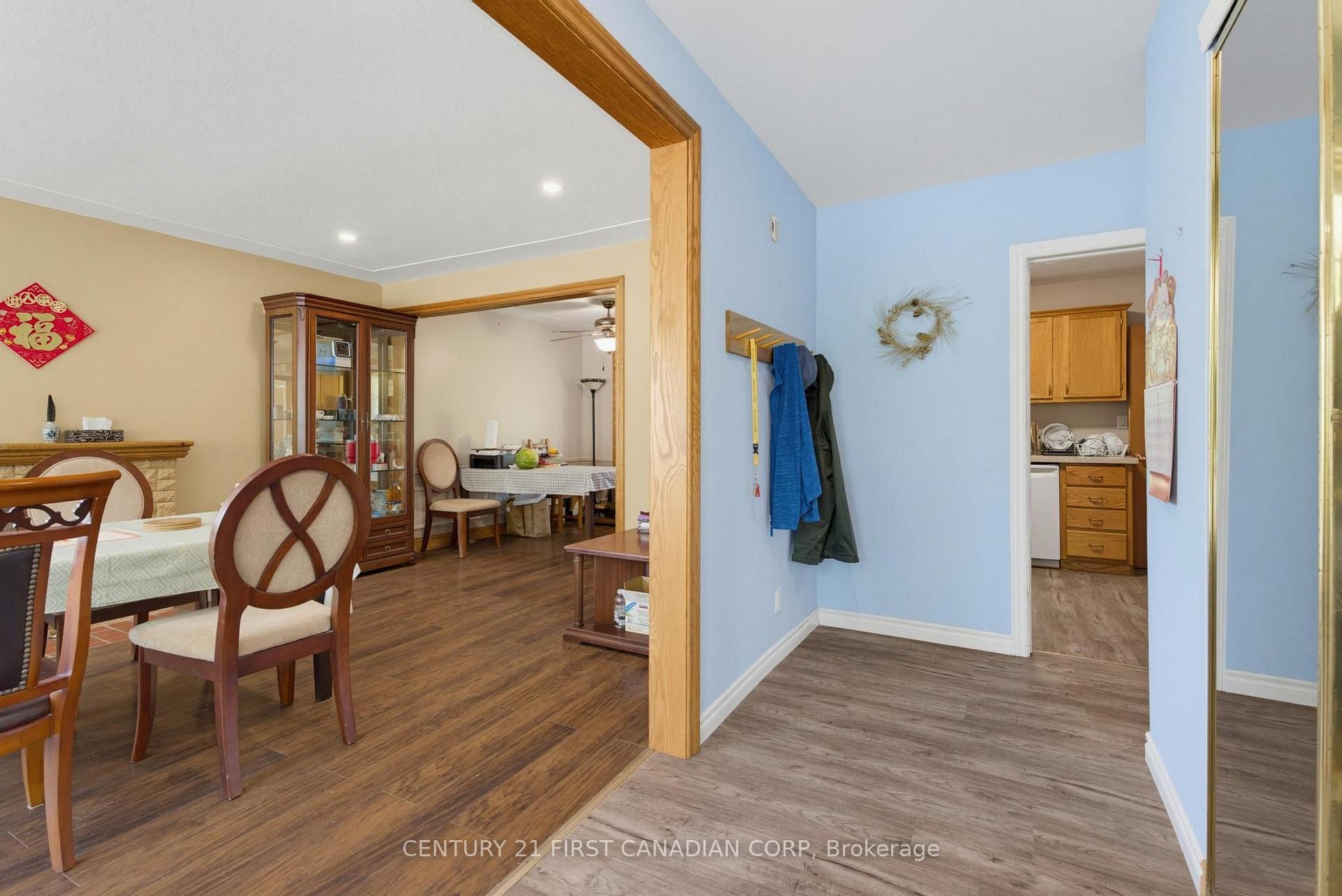 Photo 5 of 478 Coombs Avenue, London, North K — HOMEH