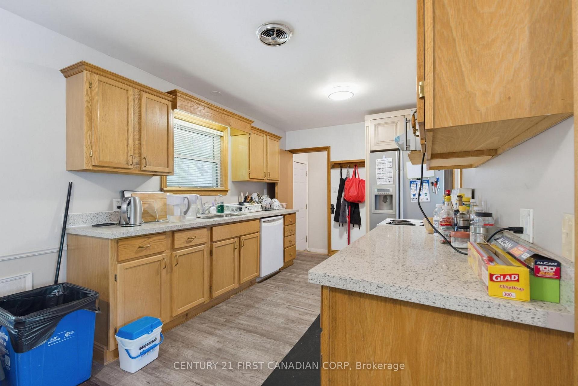 Photo 14 of 478 Coombs Avenue, London, North K — HOMEH