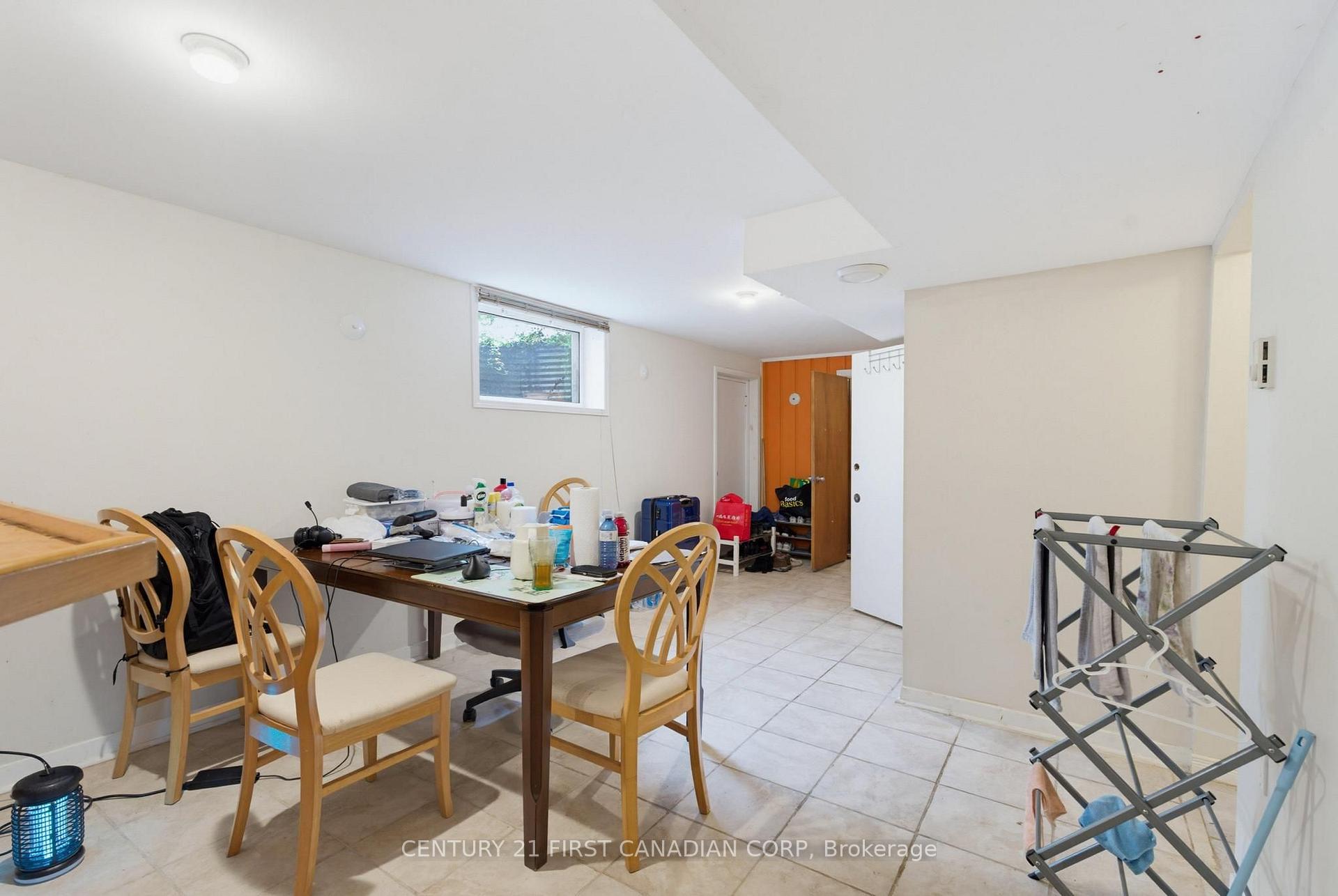 Photo 26 of 478 Coombs Avenue, London, North K — HOMEH