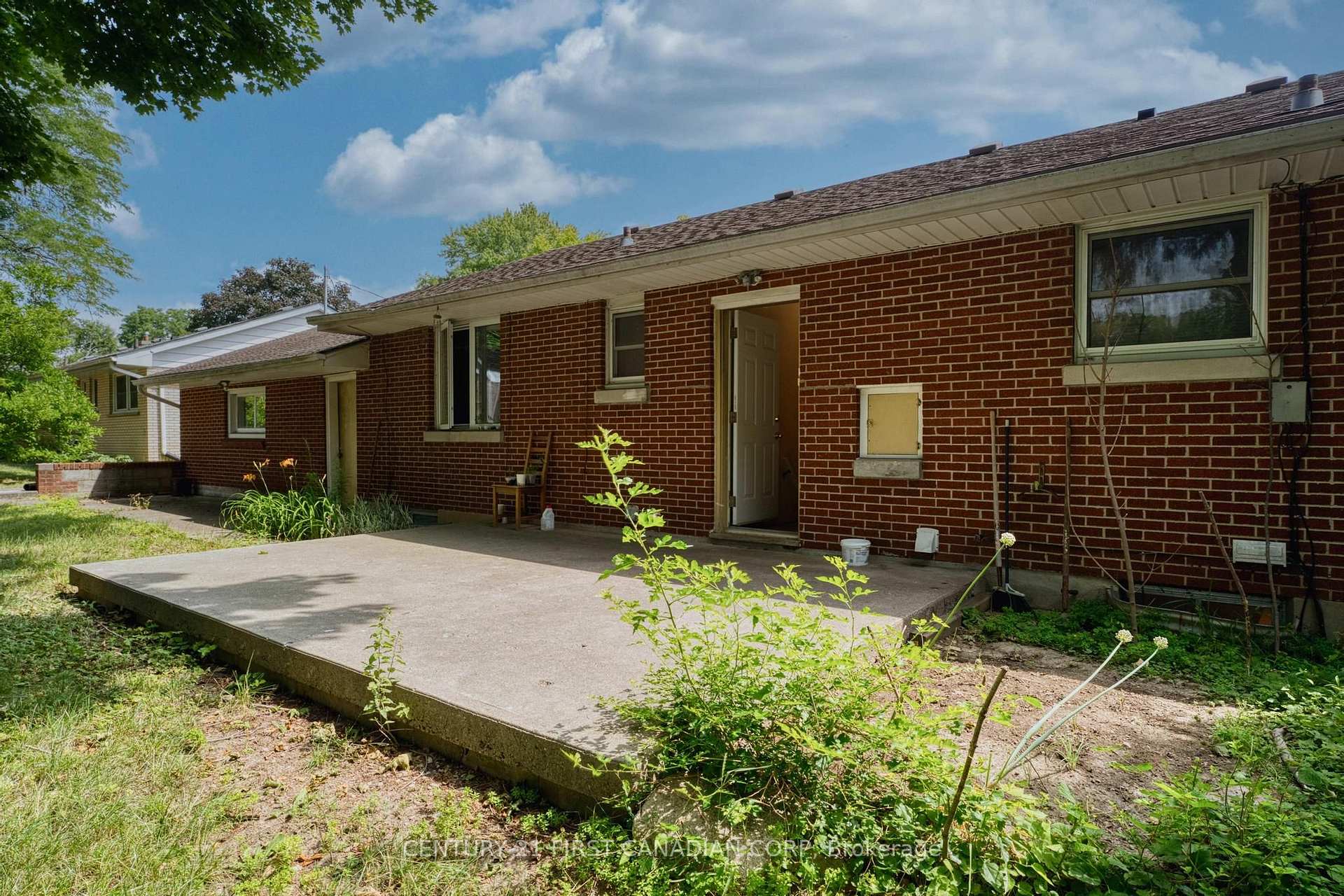Photo 35 of 478 Coombs Avenue, London, North K — HOMEH