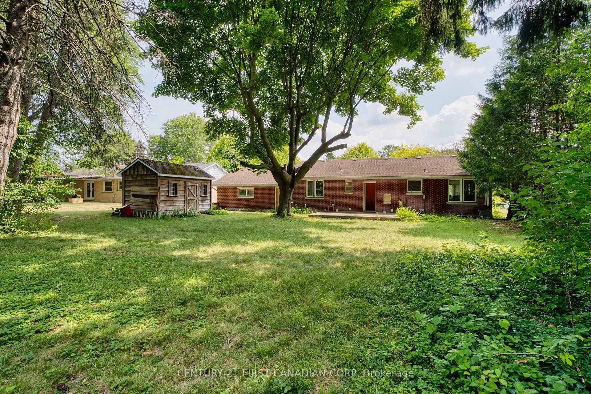 Photo 36 of 478 Coombs Avenue, London, North K — HOMEH
