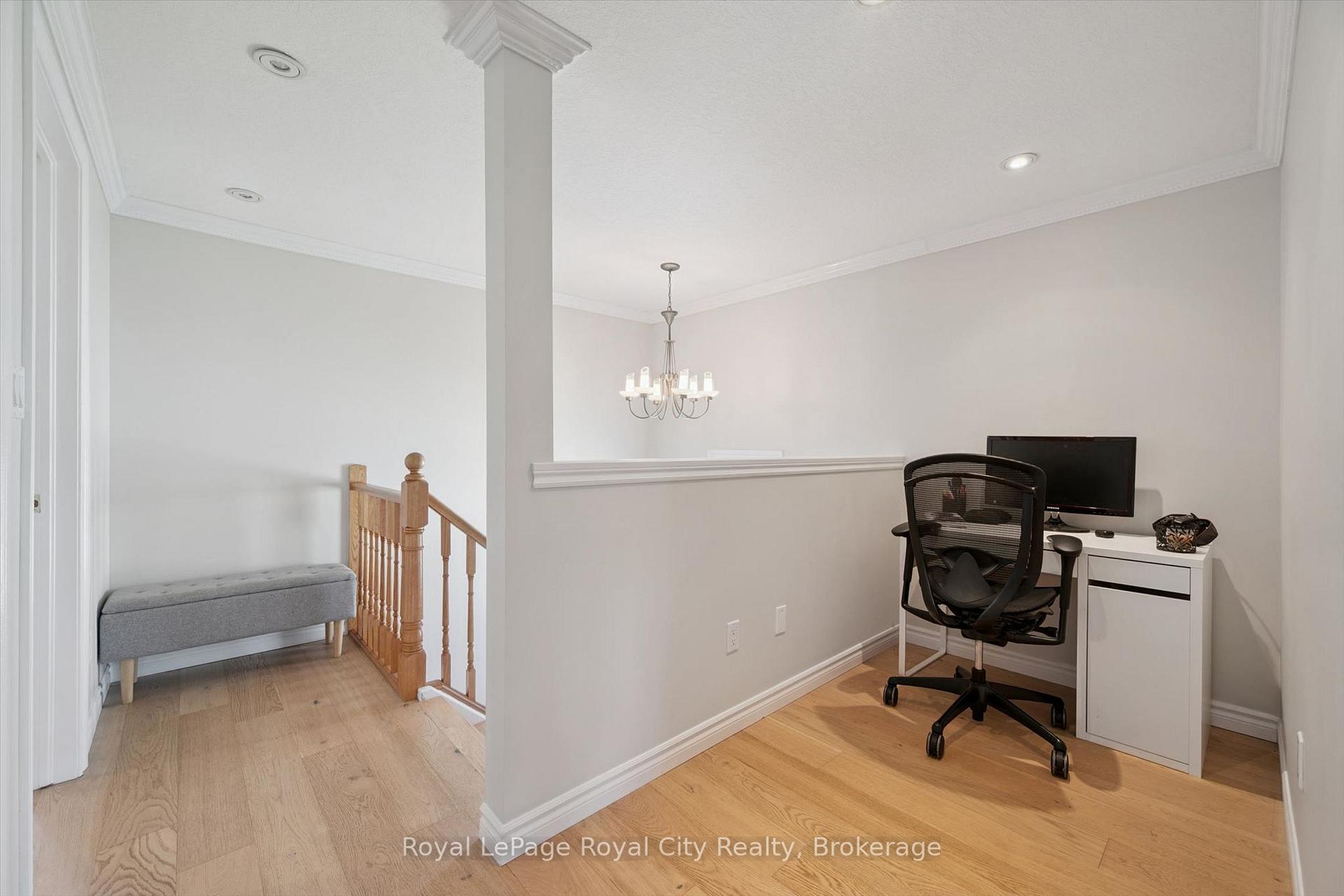 Photo 14 of 220 Carrington Drive, Guelph, Kortright West — HOMEH