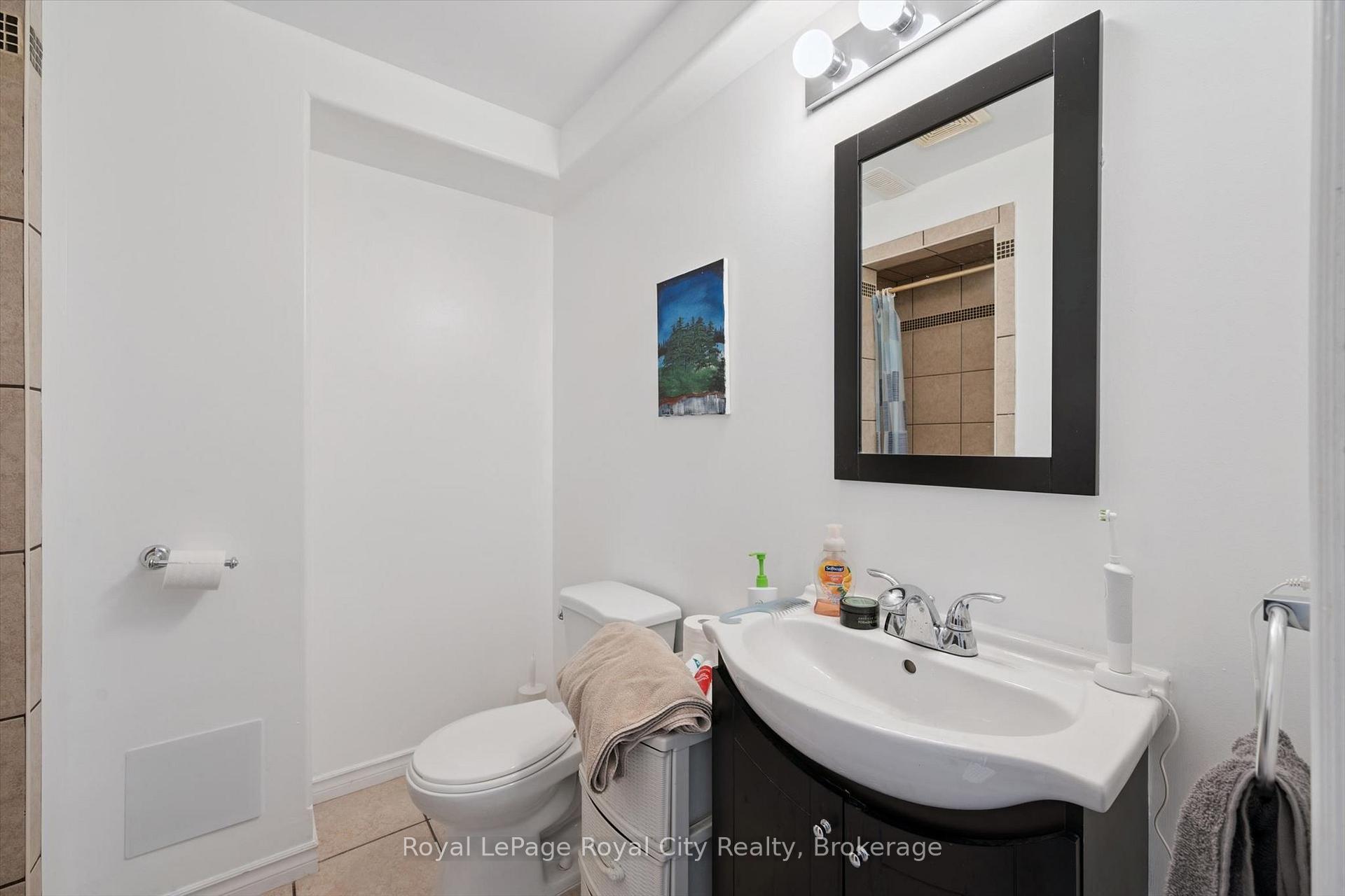 Photo 26 of 220 Carrington Drive, Guelph, Kortright West — HOMEH