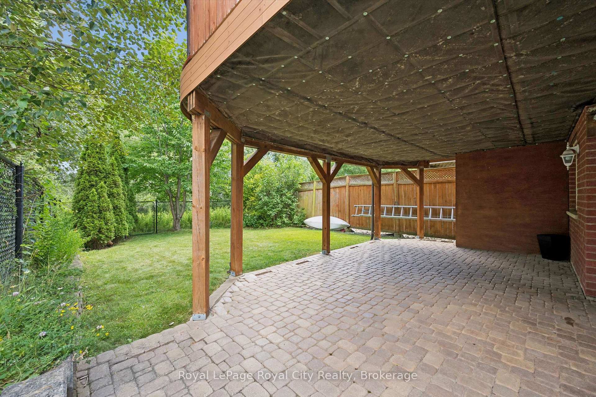 Photo 33 of 220 Carrington Drive, Guelph, Kortright West — HOMEH