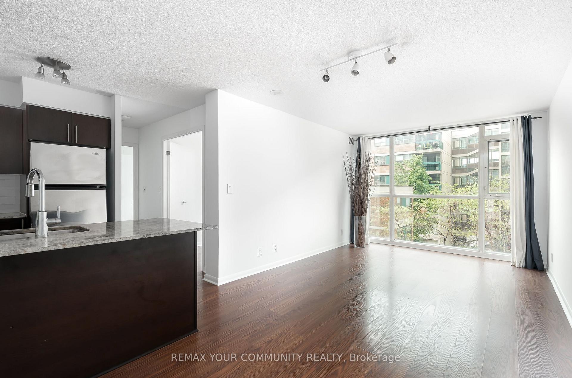 Photo 3 of Unit 501, 96 St Patrick Street, Toronto, Kensington-Chinatown — HOMEH