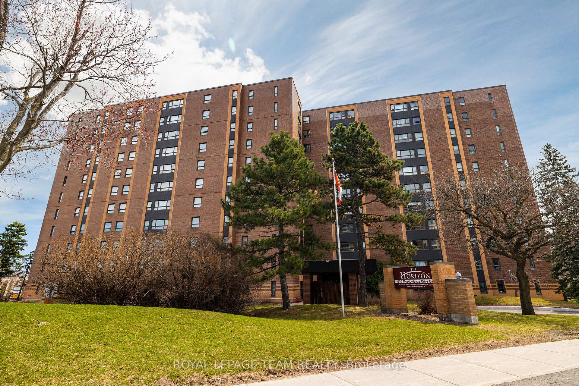 Photo 1 of Unit 705, 1356 Meadowlands Drive E, Ottawa, Borden Farm/Stewart Farm/Carleton Heights/Parkwood Hills — HOMEH