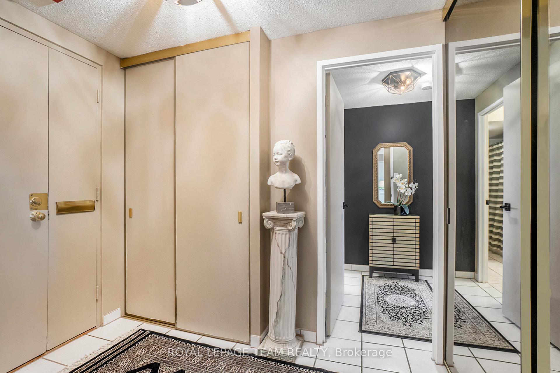 Photo 7 of Unit 705, 1356 Meadowlands Drive E, Ottawa, Borden Farm/Stewart Farm/Carleton Heights/Parkwood Hills — HOMEH