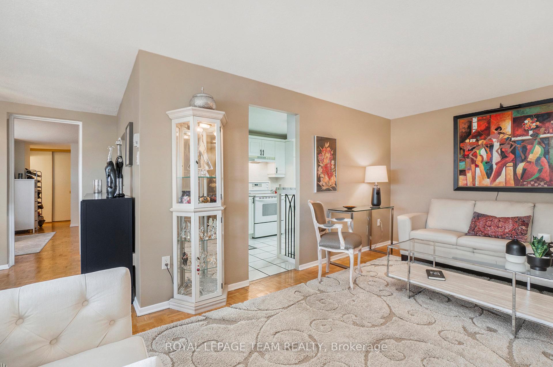 Photo 11 of Unit 705, 1356 Meadowlands Drive E, Ottawa, Borden Farm/Stewart Farm/Carleton Heights/Parkwood Hills — HOMEH