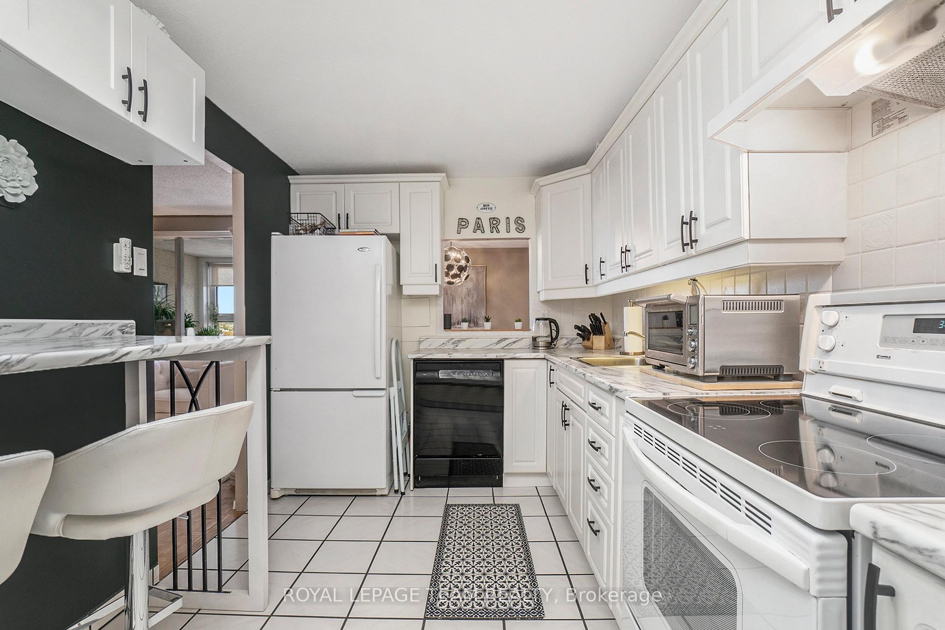 Photo 17 of Unit 705, 1356 Meadowlands Drive E, Ottawa, Borden Farm/Stewart Farm/Carleton Heights/Parkwood Hills — HOMEH