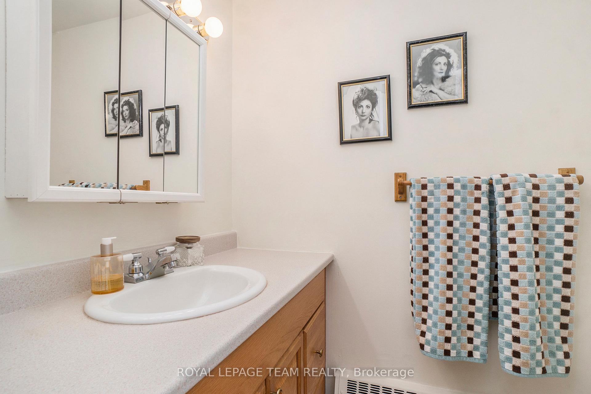 Photo 18 of Unit 705, 1356 Meadowlands Drive E, Ottawa, Borden Farm/Stewart Farm/Carleton Heights/Parkwood Hills — HOMEH