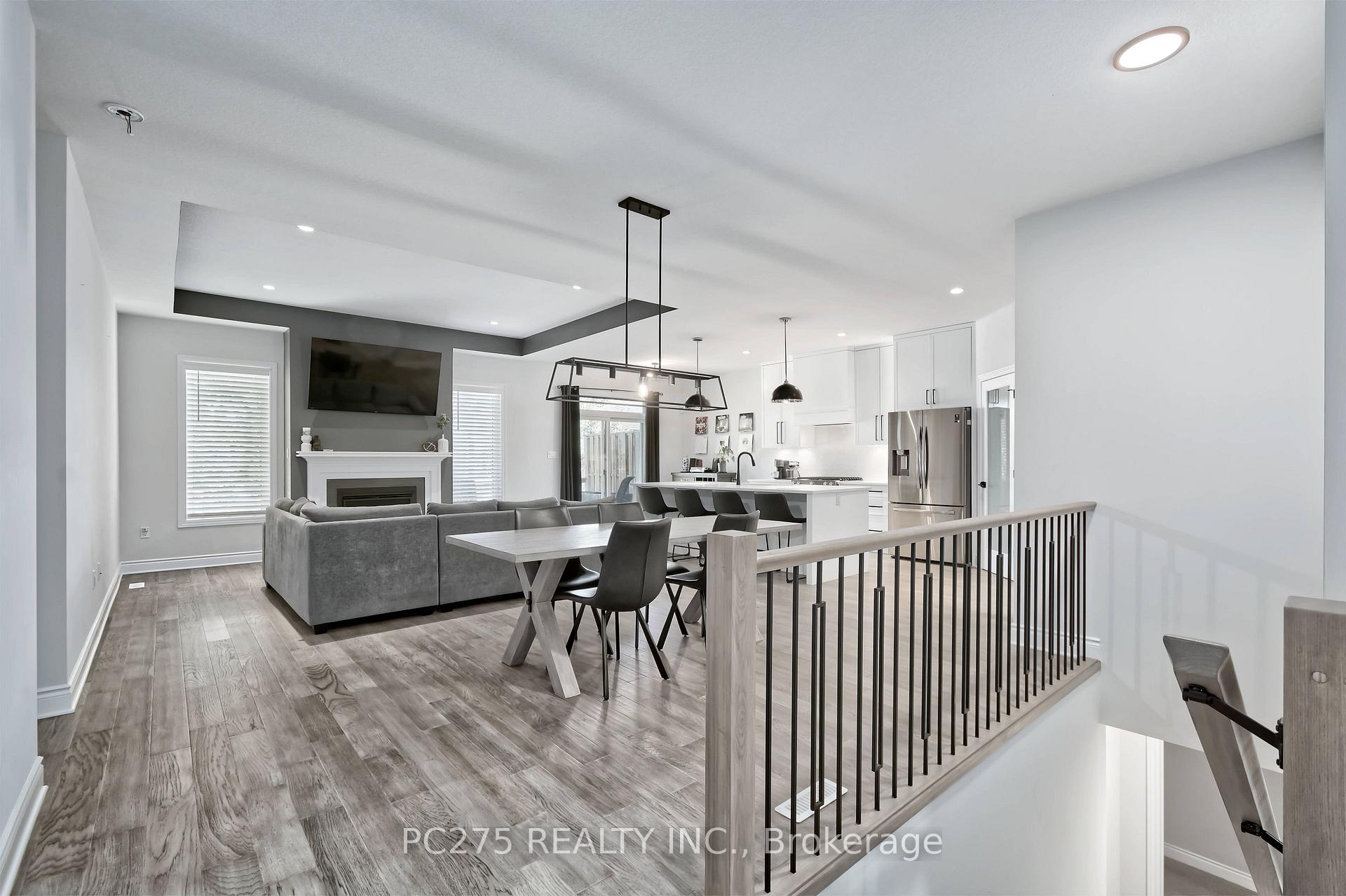 Photo 7 of Unit 10, 2022 Upperpoint Boulevard, London, South B — HOMEH
