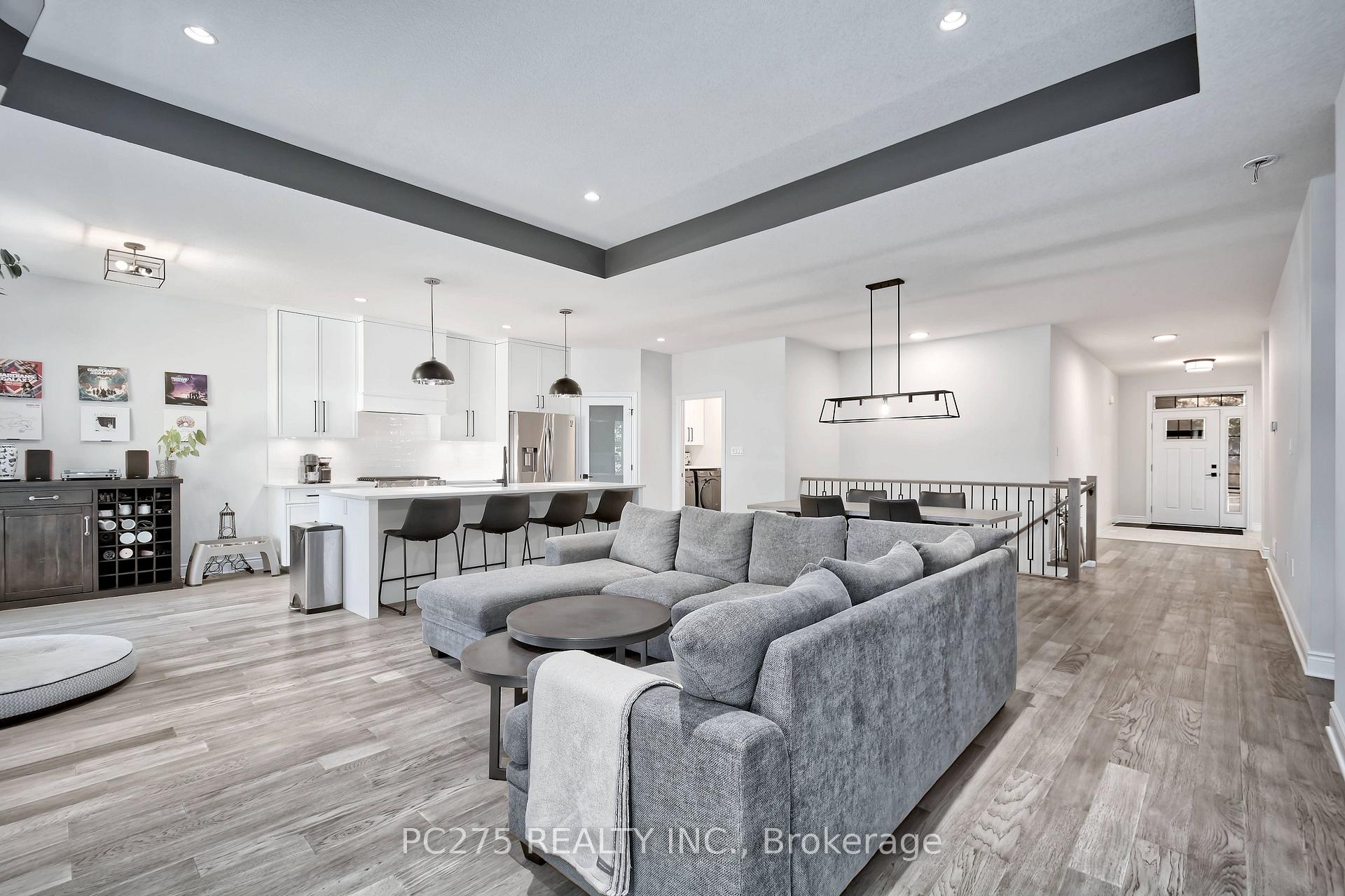 Photo 11 of Unit 10, 2022 Upperpoint Boulevard, London, South B — HOMEH