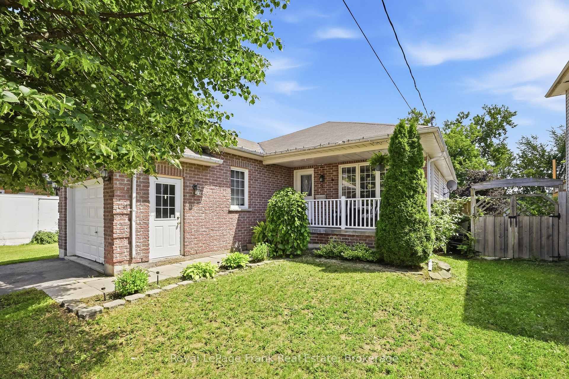 Photo 1 of 9 Durham Street W, Kawartha Lakes, Lindsay — HOMEH