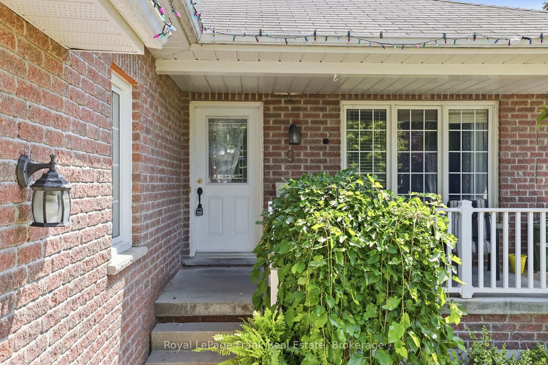 Photo 6 of 9 Durham Street W, Kawartha Lakes, Lindsay — HOMEH