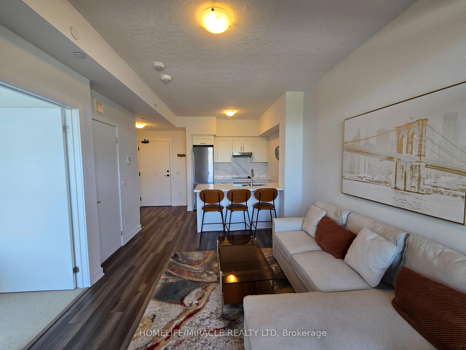 Photo 8 of Unit 213, 600 North Service Road, Hamilton, Lakeshore — HOMEH