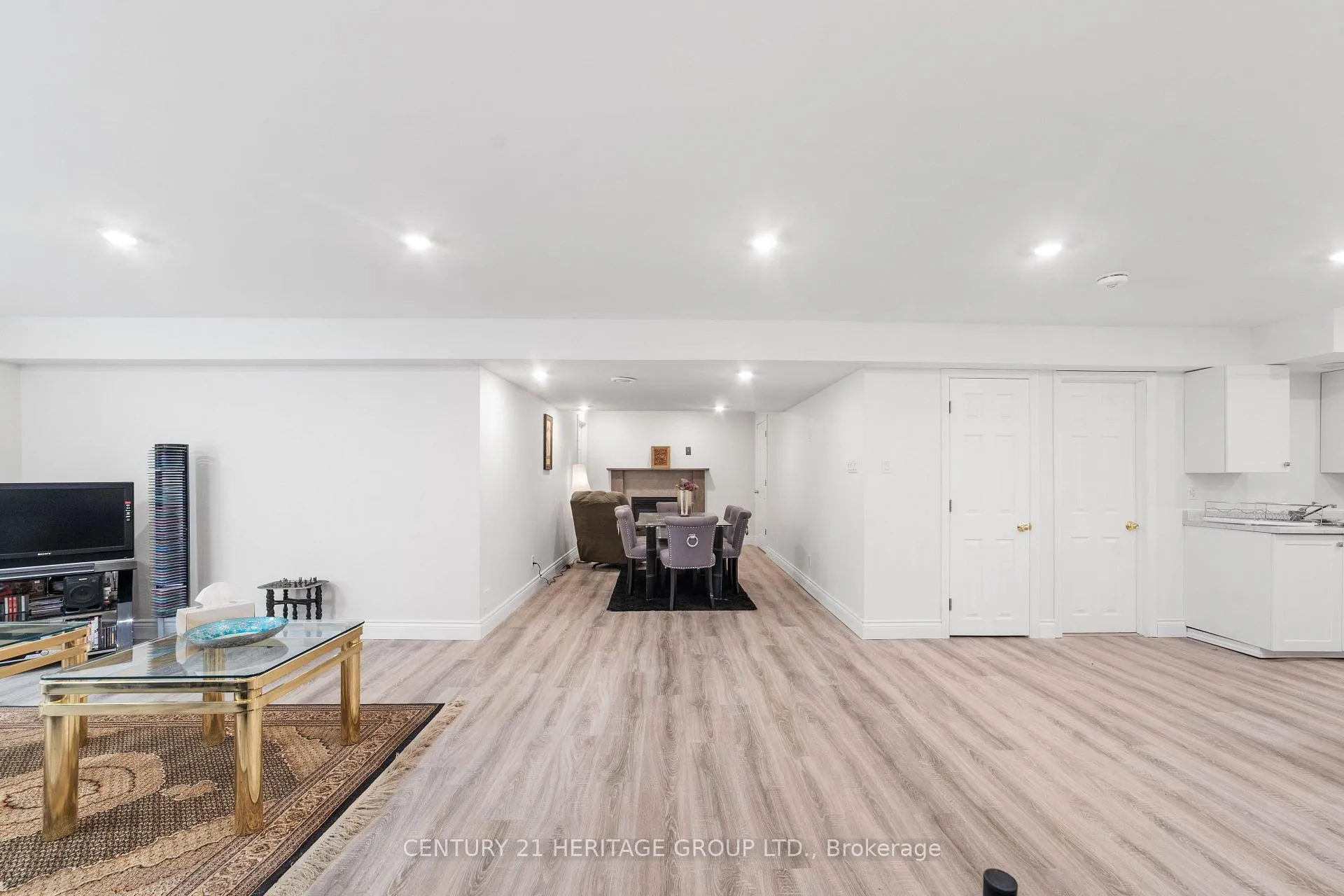 Photo 13 of Unit Bsmnt, 47 Stollar Boulevard, Barrie, Little Lake — HOMEH