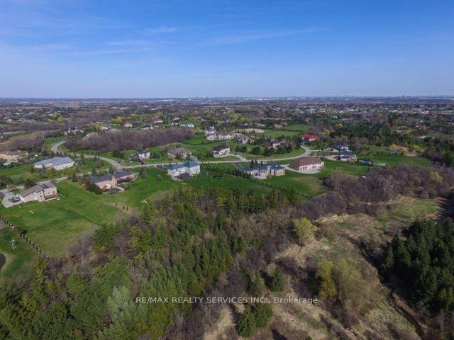 Photo 5 of 10973 Goreway Drive, Brampton, Toronto Gore Rural Estate — HOMEH