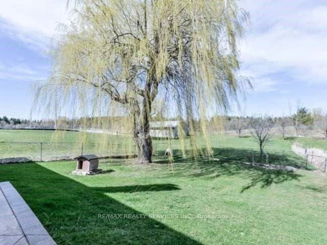 Photo 7 of 10973 Goreway Drive, Brampton, Toronto Gore Rural Estate — HOMEH