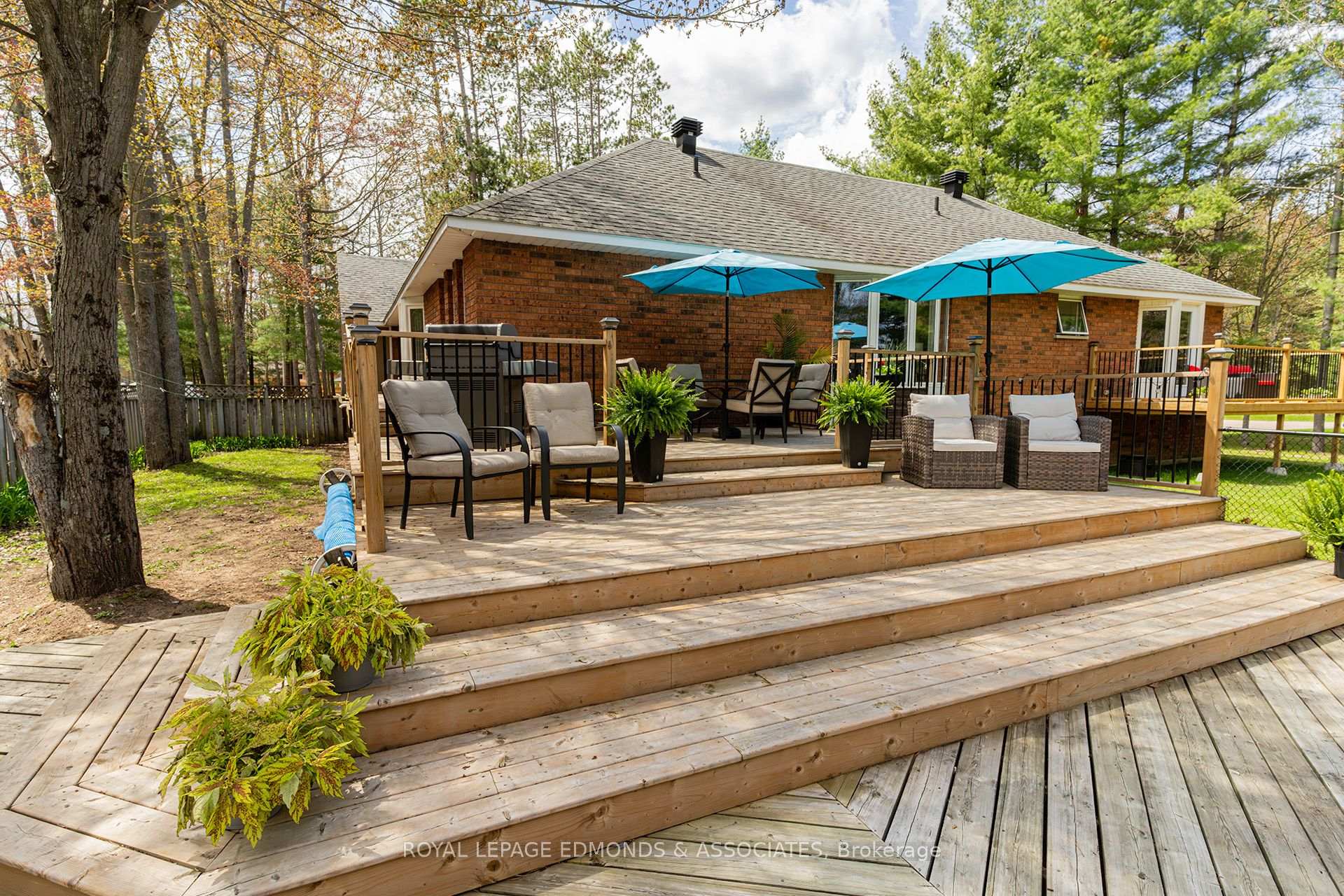 Photo 7 of 39 Selley Street, Petawawa, Petawawa — HOMEH
