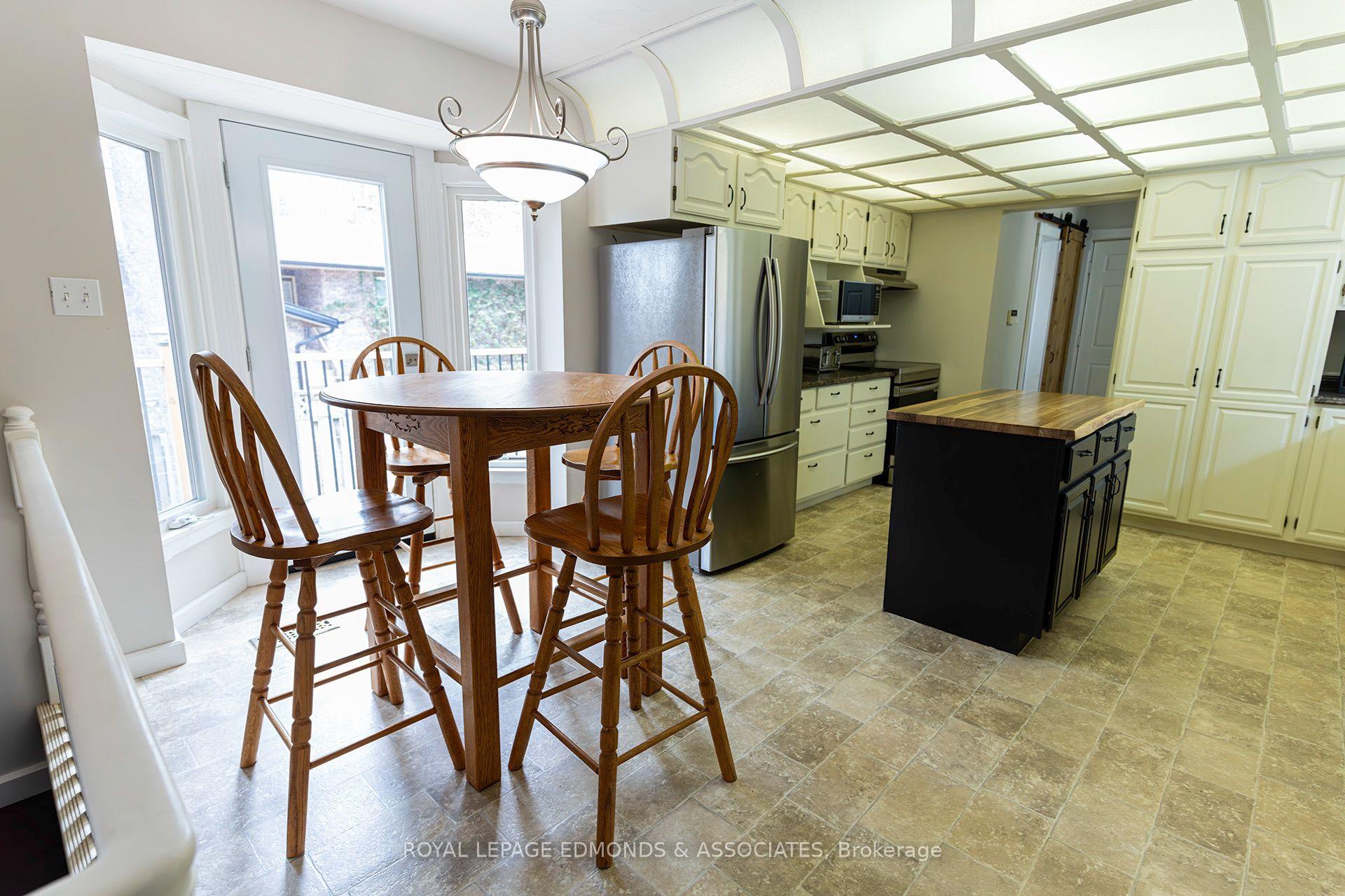 Photo 11 of 39 Selley Street, Petawawa, Petawawa — HOMEH
