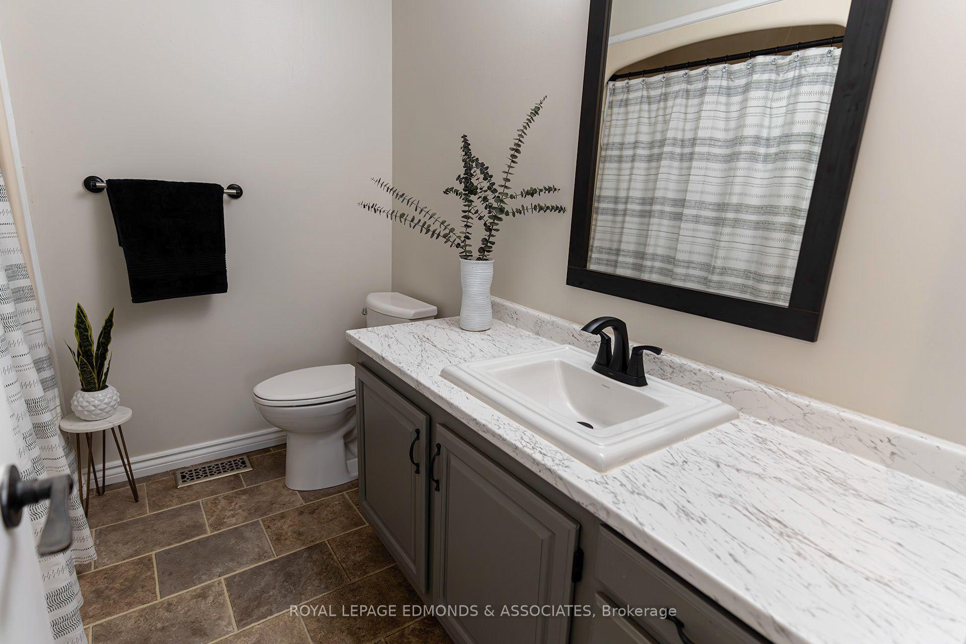 Photo 22 of 39 Selley Street, Petawawa, Petawawa — HOMEH