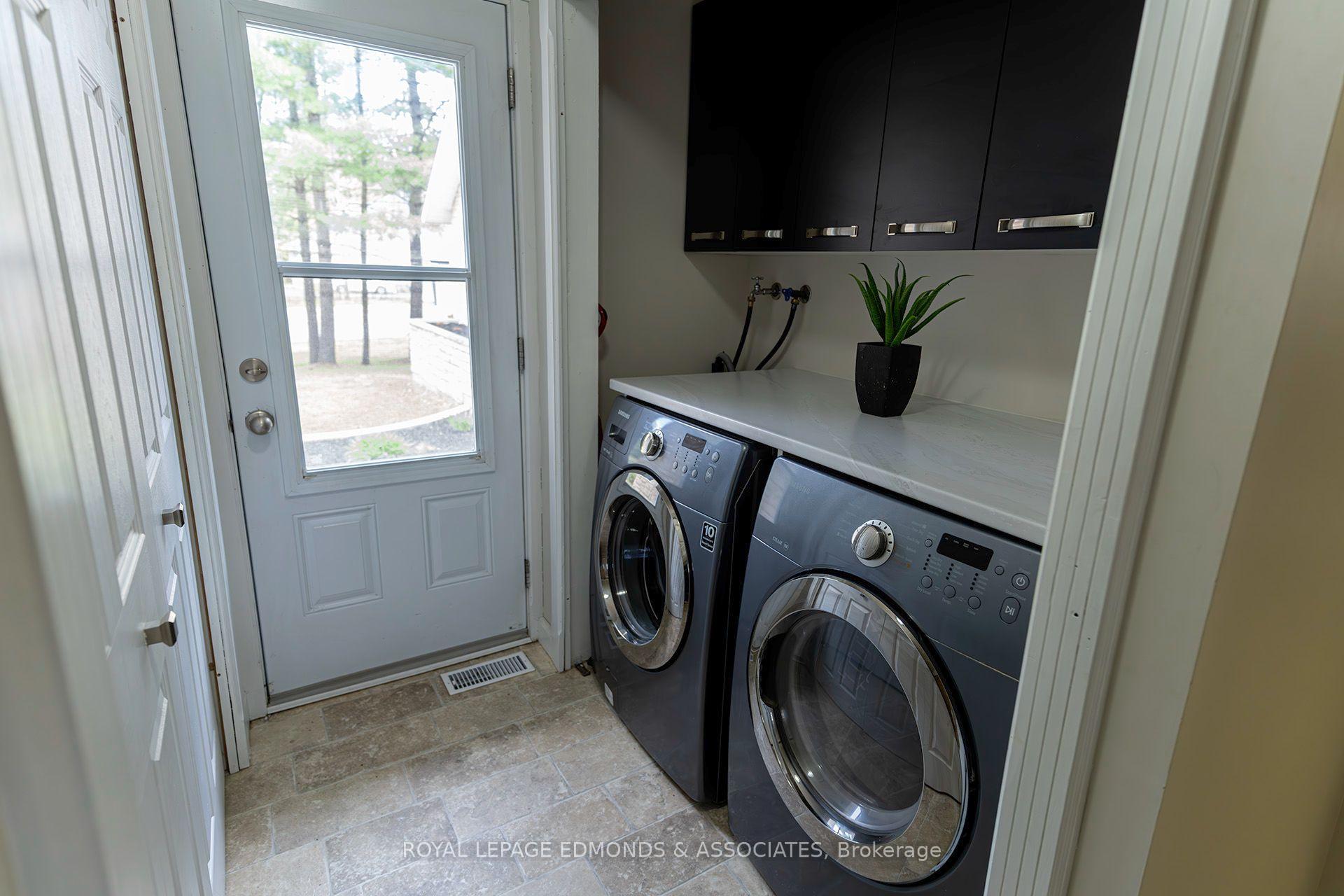 Photo 23 of 39 Selley Street, Petawawa, Petawawa — HOMEH