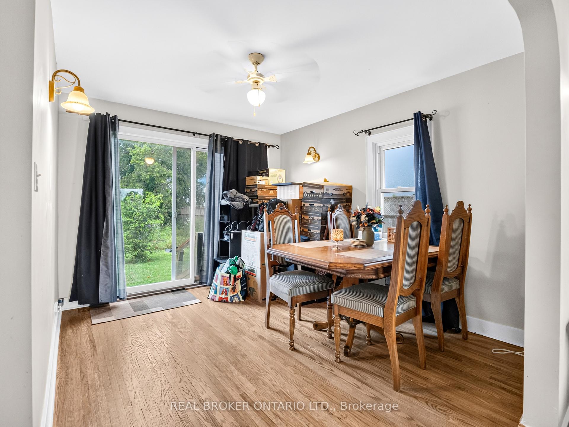 Photo 13 of 1019 Niagara Street, Welland, N. Welland — HOMEH