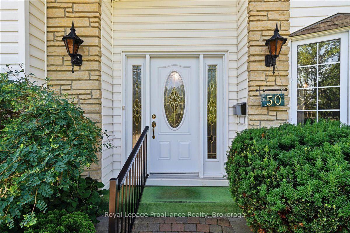 Photo 4 of 50 Melrose Crescent, Belleville, Belleville Ward — HOMEH