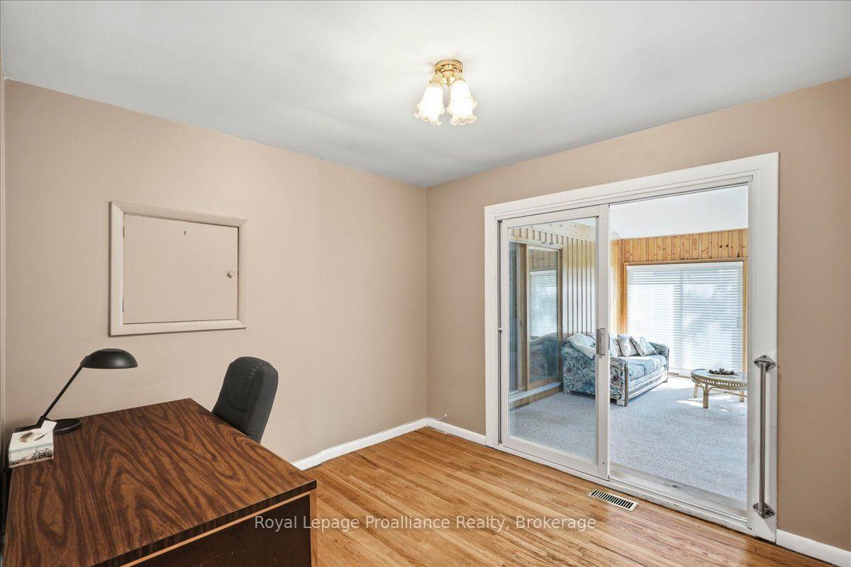 Photo 18 of 50 Melrose Crescent, Belleville, Belleville Ward — HOMEH