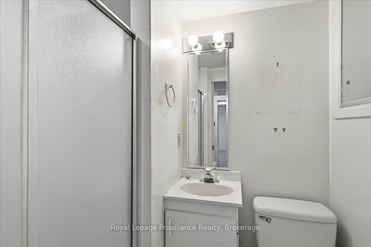 Photo 30 of 50 Melrose Crescent, Belleville, Belleville Ward — HOMEH