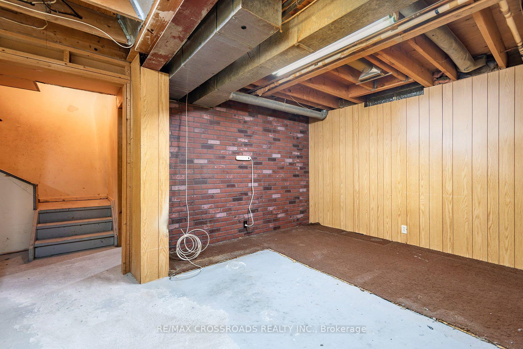 Photo 25 of 54 Omega Square, Brampton, Heart Lake East — HOMEH
