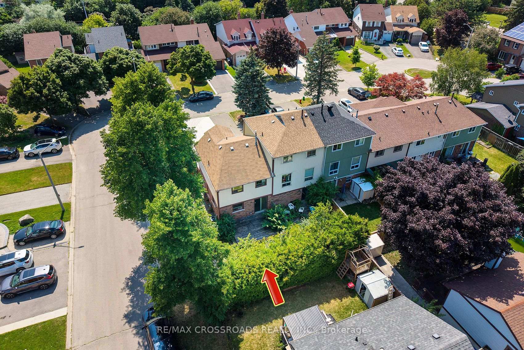 Photo 33 of 54 Omega Square, Brampton, Heart Lake East — HOMEH