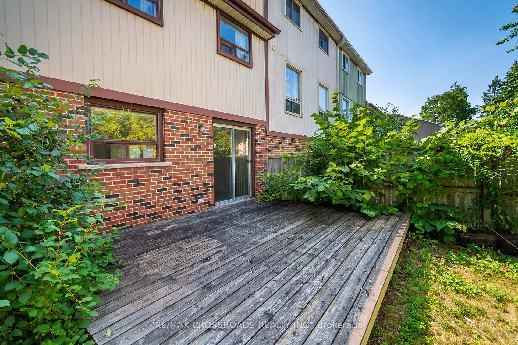 Photo 34 of 54 Omega Square, Brampton, Heart Lake East — HOMEH