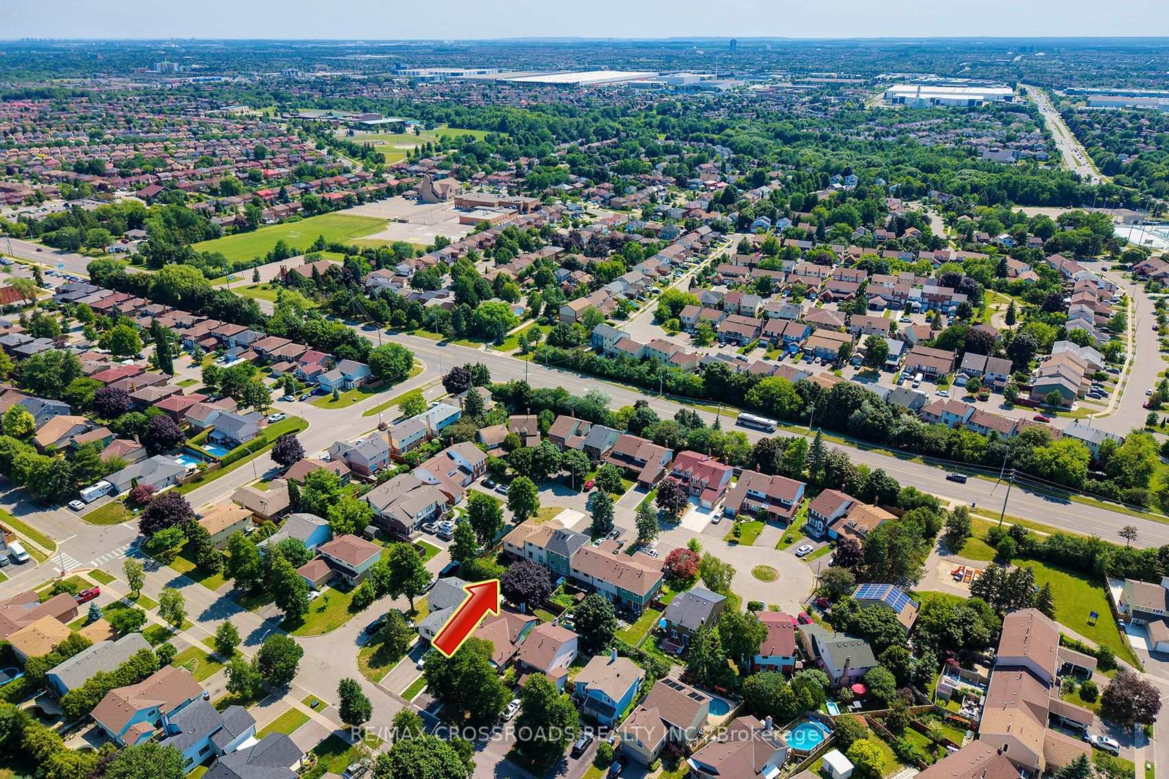 Photo 40 of 54 Omega Square, Brampton, Heart Lake East — HOMEH
