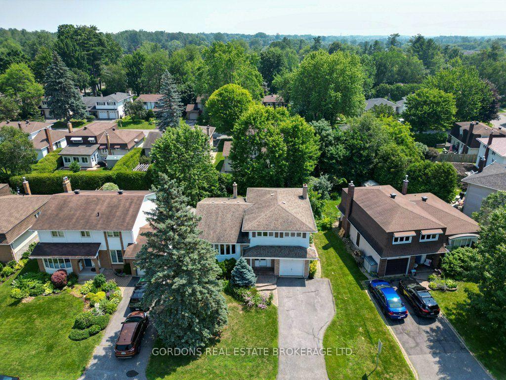 Photo 2 of 25 Eastpark Drive, Ottawa, Blackburn Hamlet — HOMEH