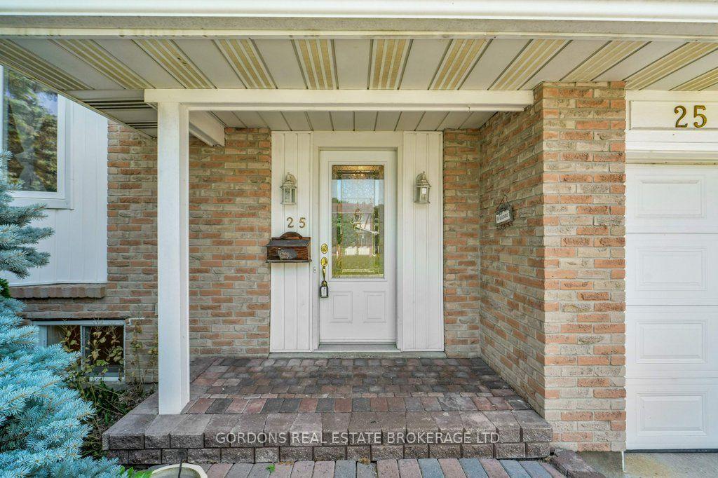 Photo 7 of 25 Eastpark Drive, Ottawa, Blackburn Hamlet — HOMEH