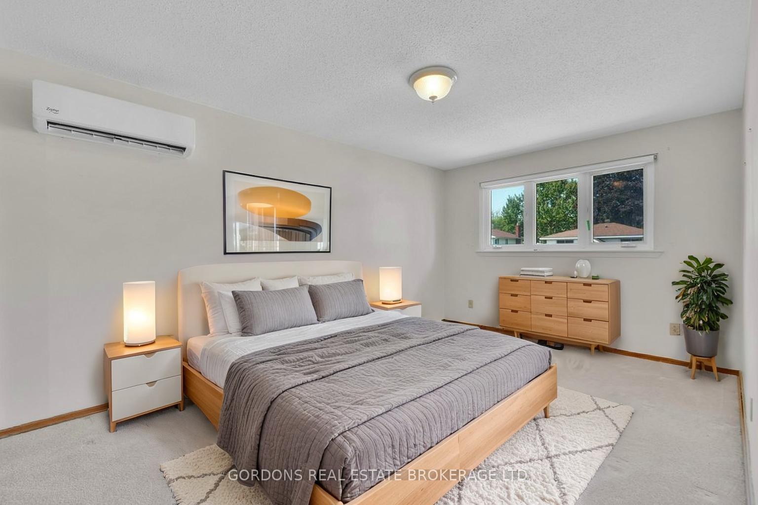 Photo 38 of 25 Eastpark Drive, Ottawa, Blackburn Hamlet — HOMEH