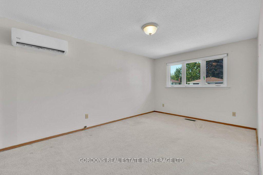 Photo 39 of 25 Eastpark Drive, Ottawa, Blackburn Hamlet — HOMEH