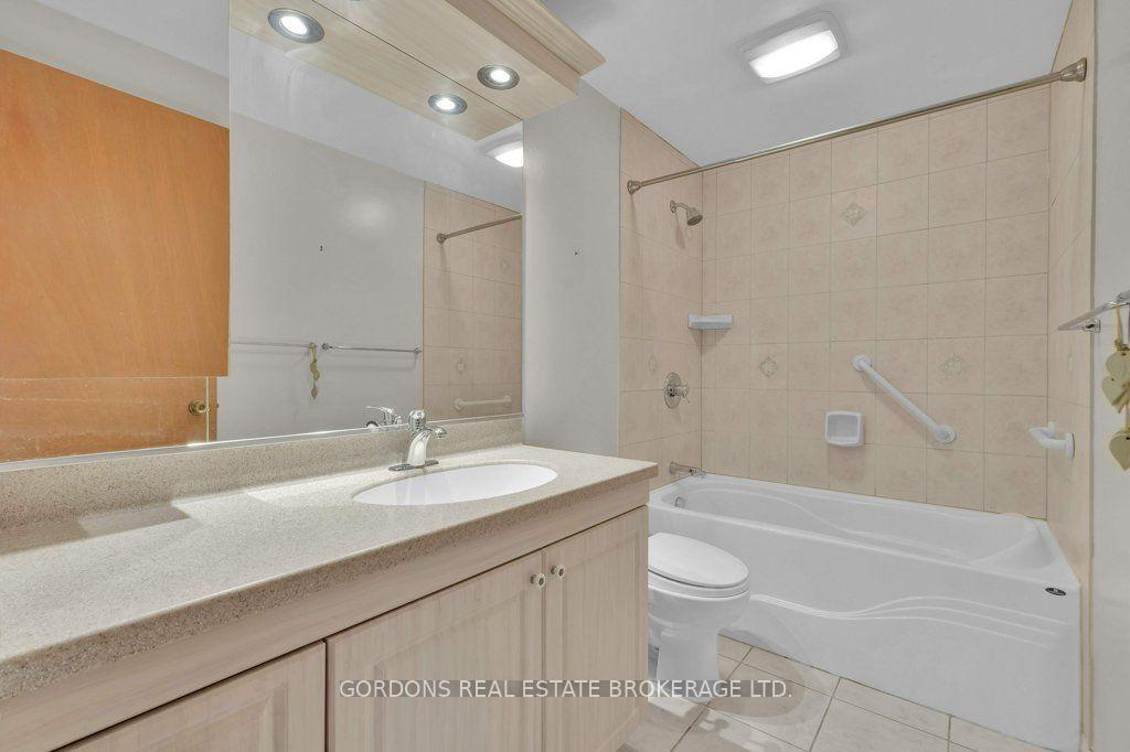 Photo 41 of 25 Eastpark Drive, Ottawa, Blackburn Hamlet — HOMEH