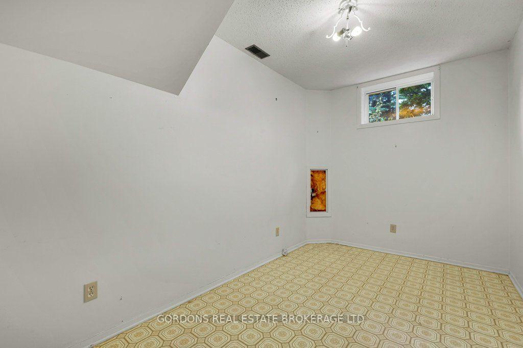 Photo 45 of 25 Eastpark Drive, Ottawa, Blackburn Hamlet — HOMEH