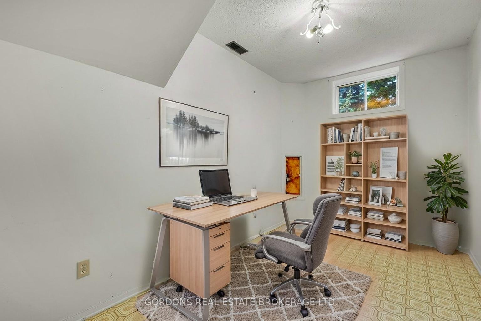 Photo 46 of 25 Eastpark Drive, Ottawa, Blackburn Hamlet — HOMEH