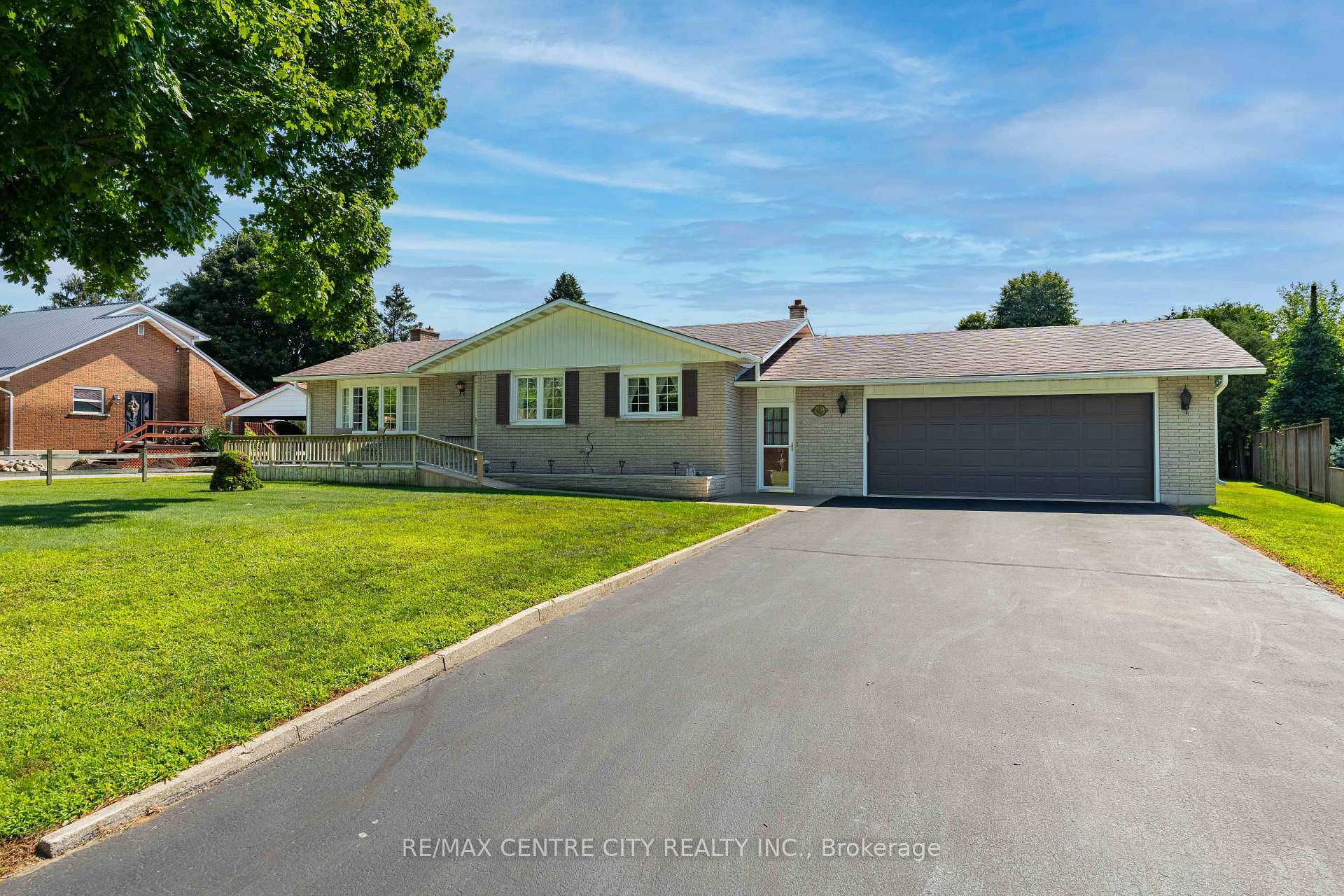 Front of 8114 Sandytown Road