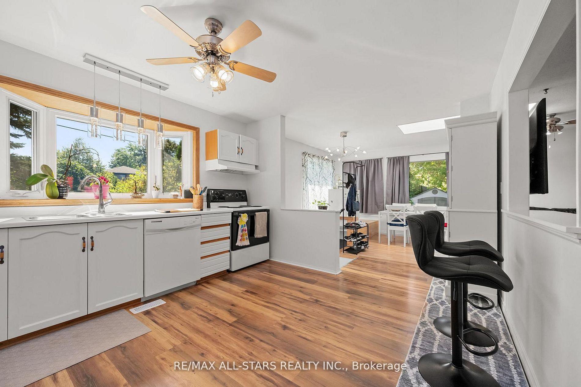Photo 9 of 40 Riverglen Drive, Georgina, Keswick South — HOMEH