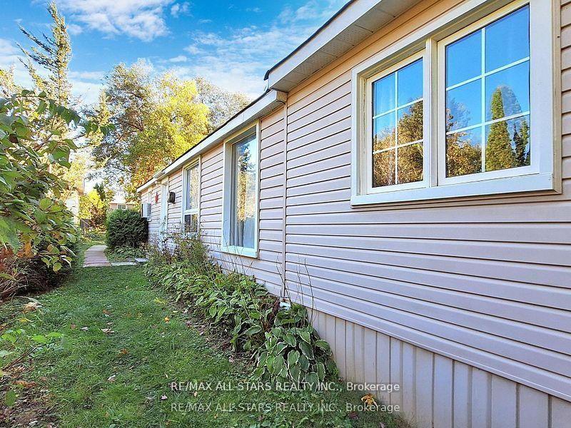 Photo 32 of 40 Riverglen Drive, Georgina, Keswick South — HOMEH