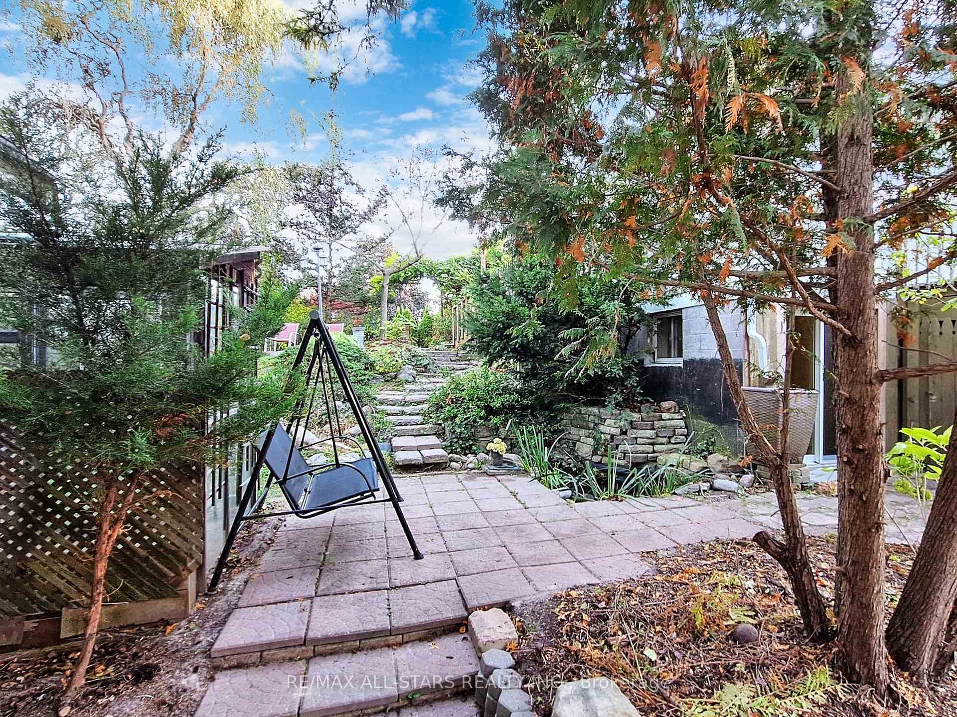 Photo 44 of 40 Riverglen Drive, Georgina, Keswick South — HOMEH